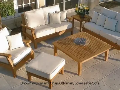 Miami Loveseat / 2-Seater